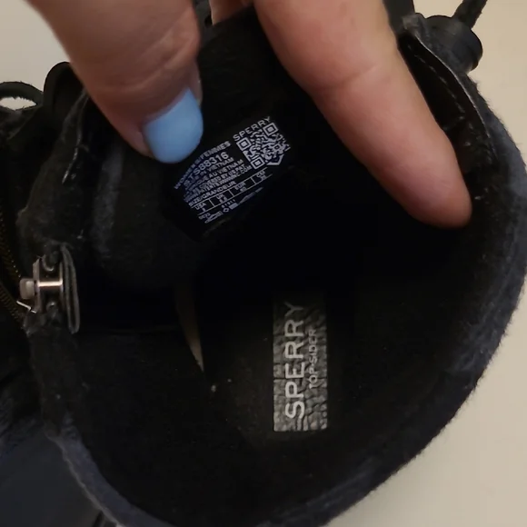 Sperry Women's Black and Gray Plaid Winter Boots - Picture 7 of 9